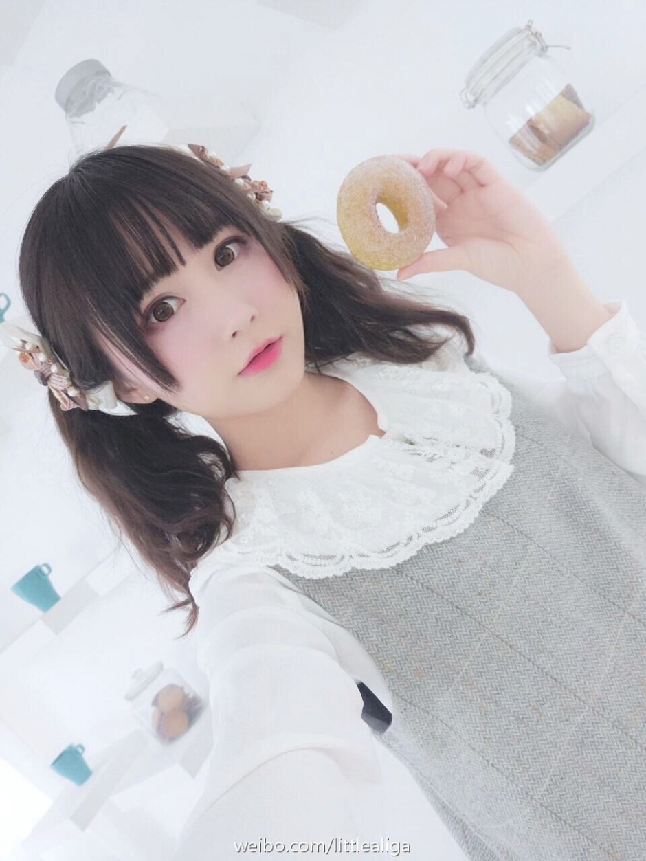 萝莉美女矮乐多Aliga私房美照可爱迷人