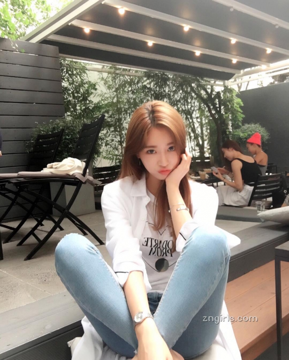 韩国模特金贞延生活美照气质迷人