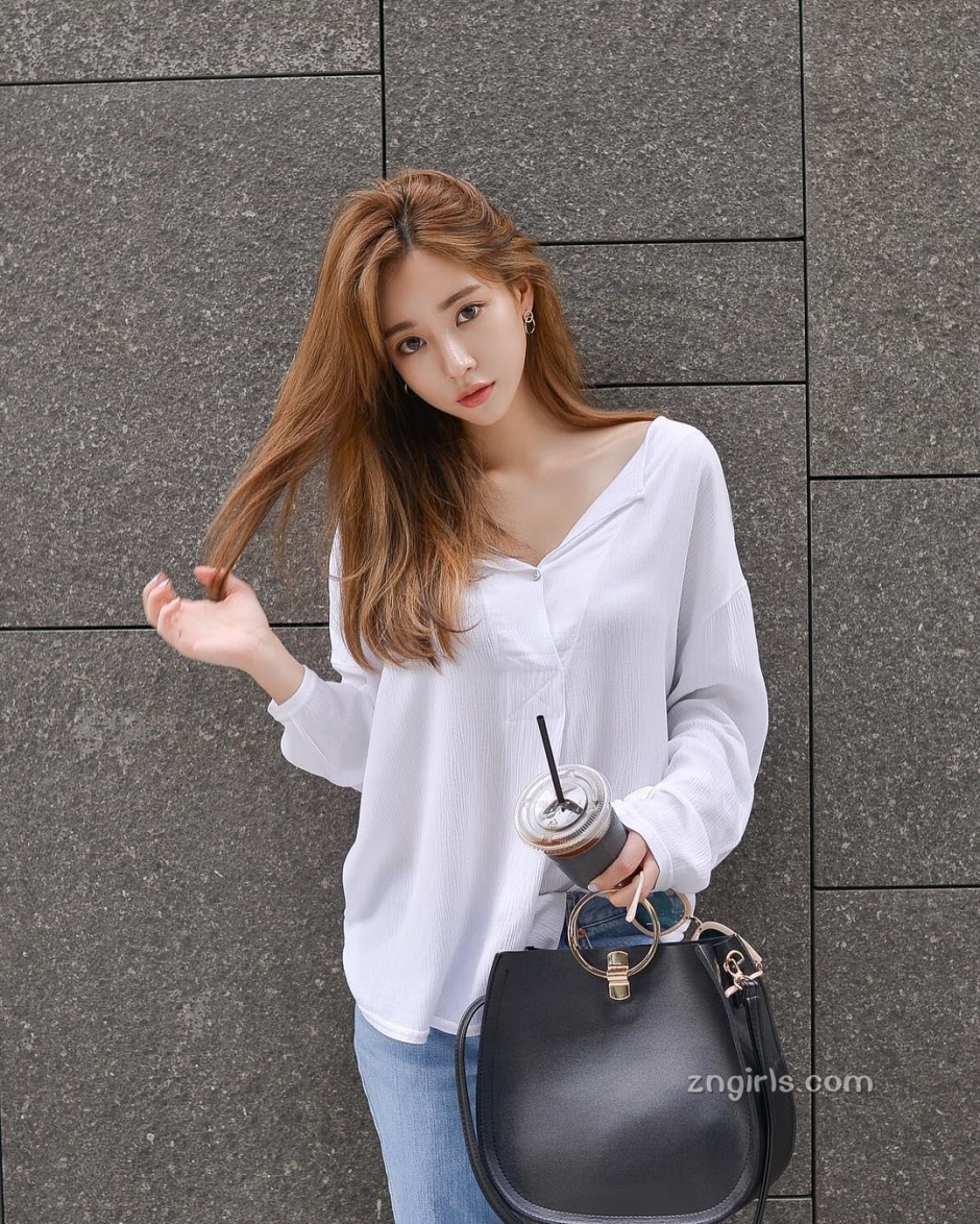 韩国模特金贞延生活美照气质迷人