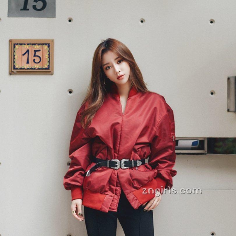 韩国模特金贞延生活美照气质迷人