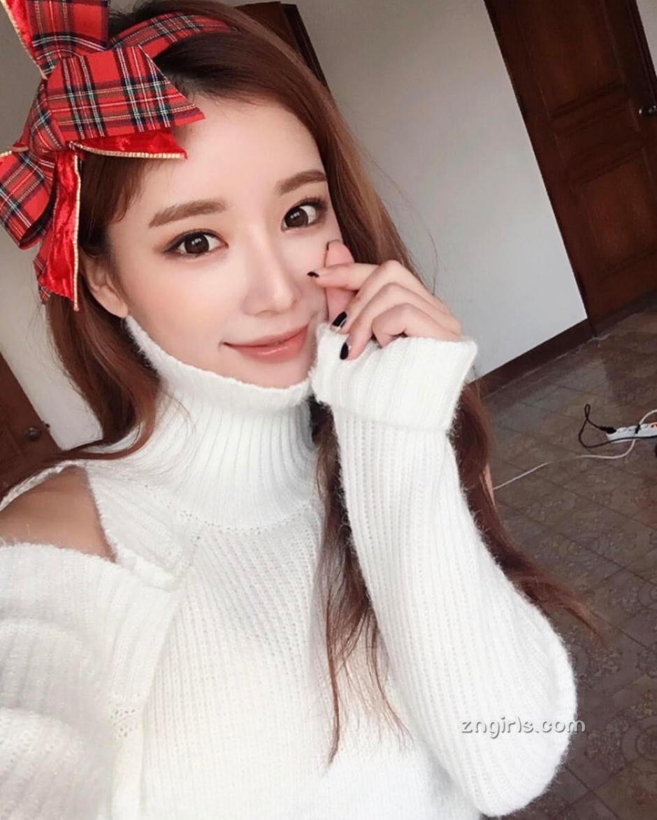 韩国模特金贞延生活美照气质迷人