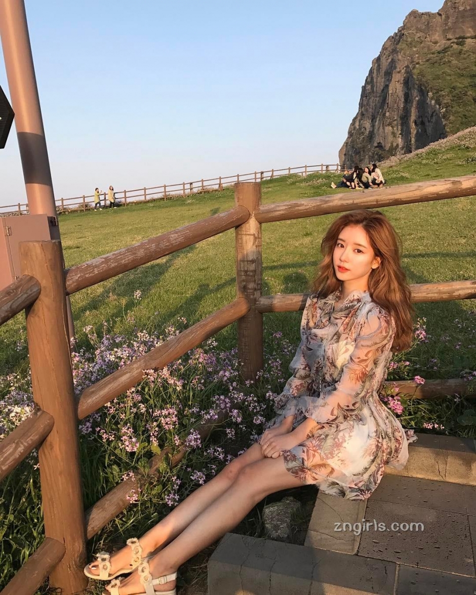 韩国模特金贞延生活美照气质迷人