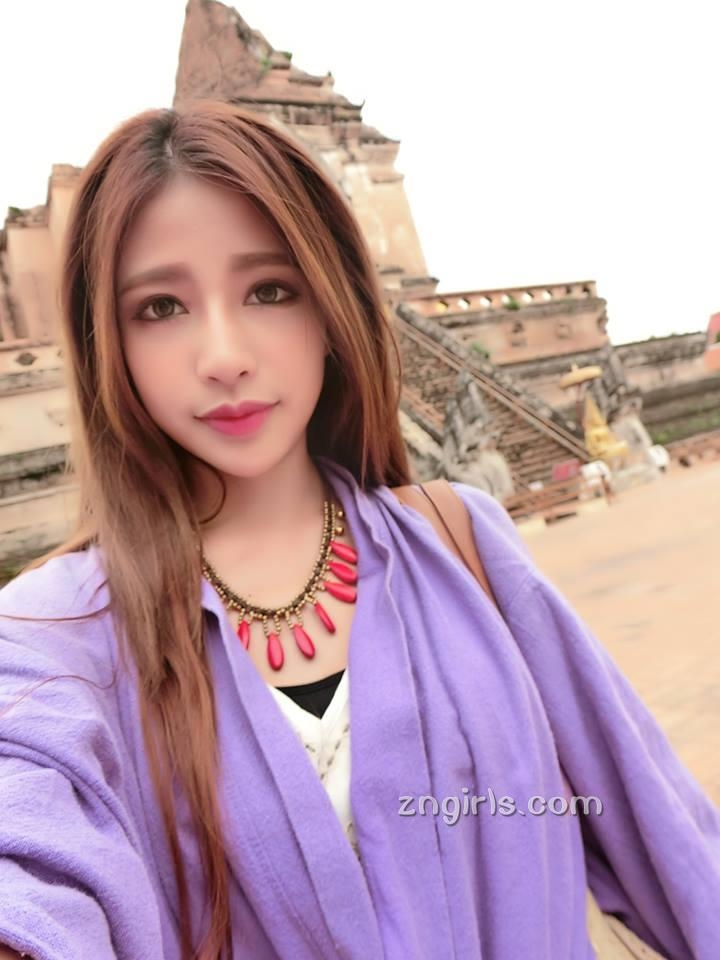 台湾美女陈雨䕕自拍私房照性感迷人