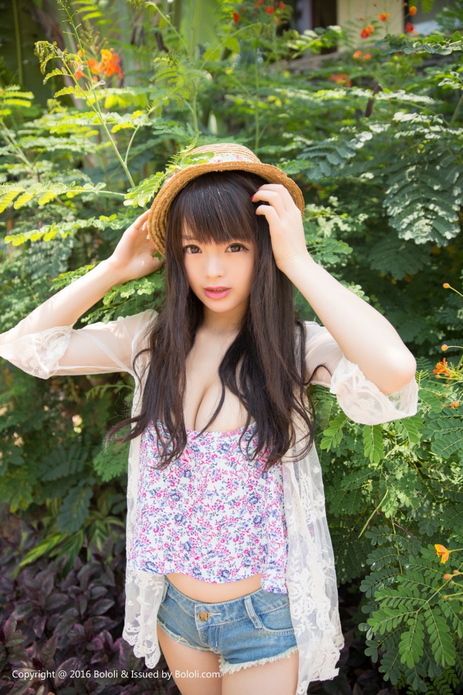 [BoLoli波萝社]美女嫩模歪歪酥胸诱人写真