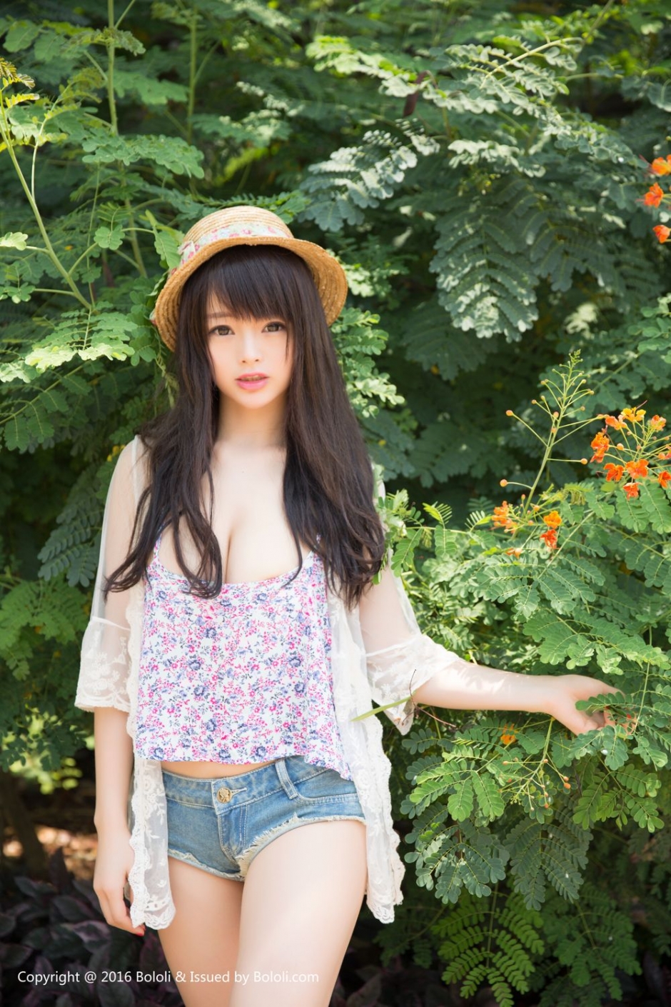 [BoLoli波萝社]美女嫩模歪歪酥胸诱人写真