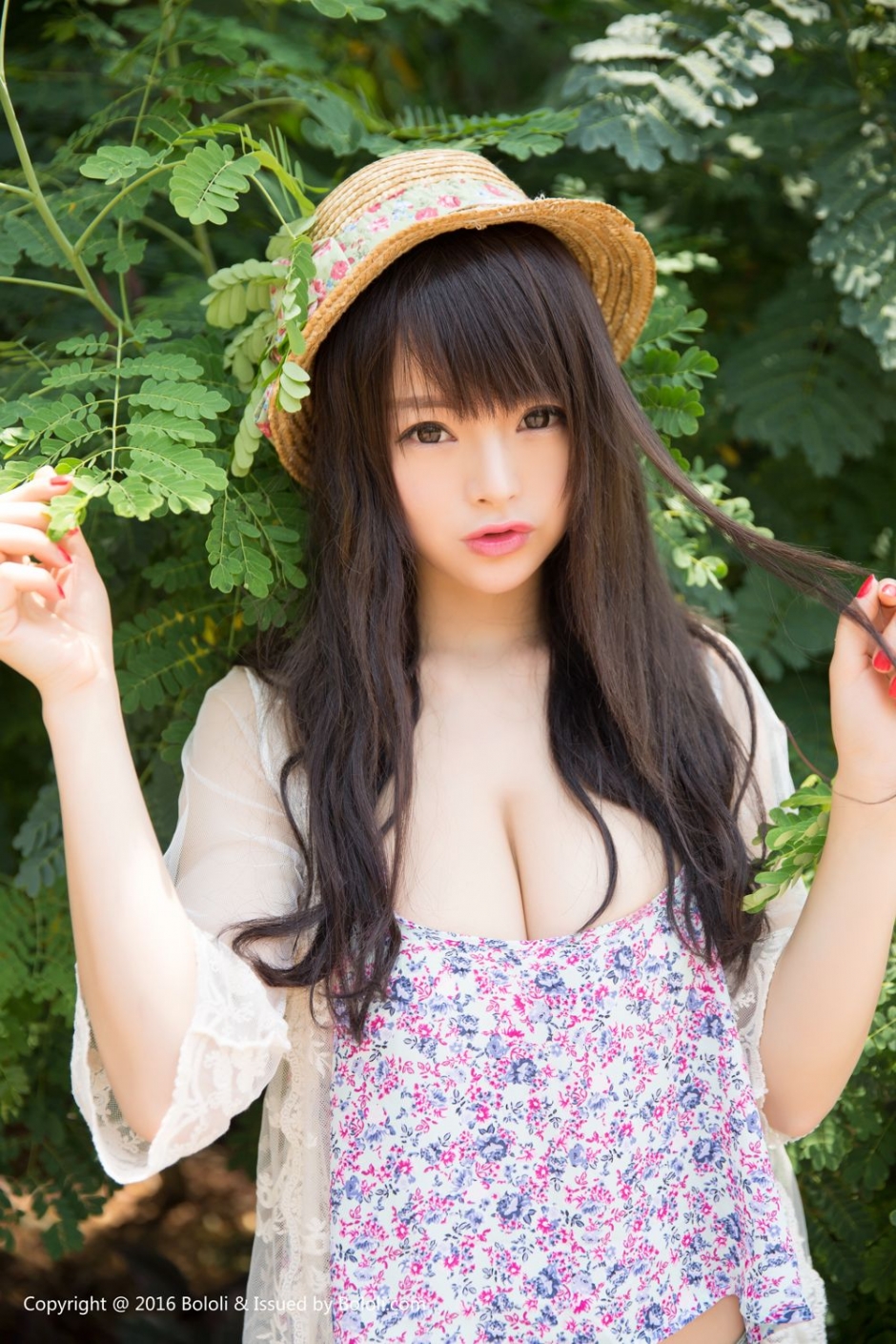 [BoLoli波萝社]美女嫩模歪歪酥胸诱人写真