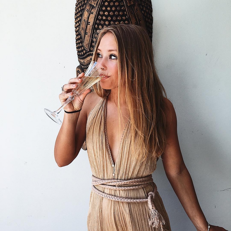 外国美女学生Claudy Pitt沙滩比基尼性感写真