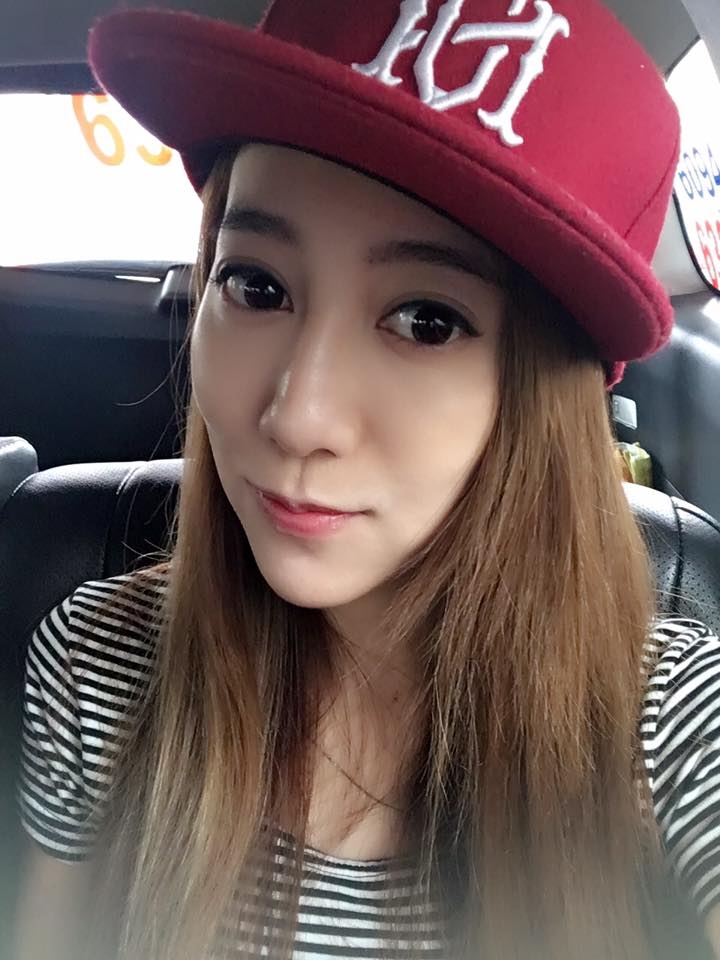 高挑美女孙艺庭生活写真气质迷人