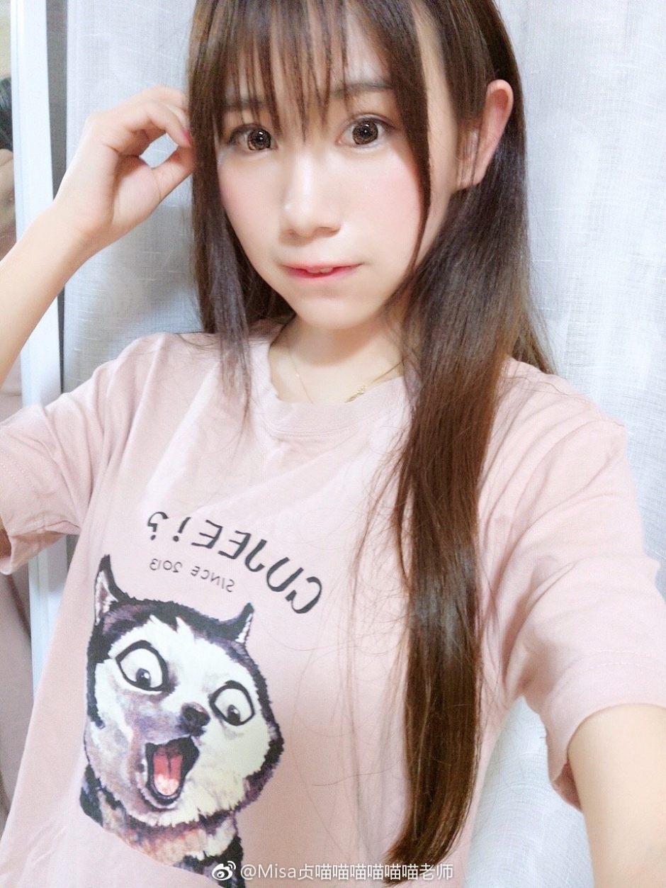 可爱美女Misa贞喵俏皮私房照