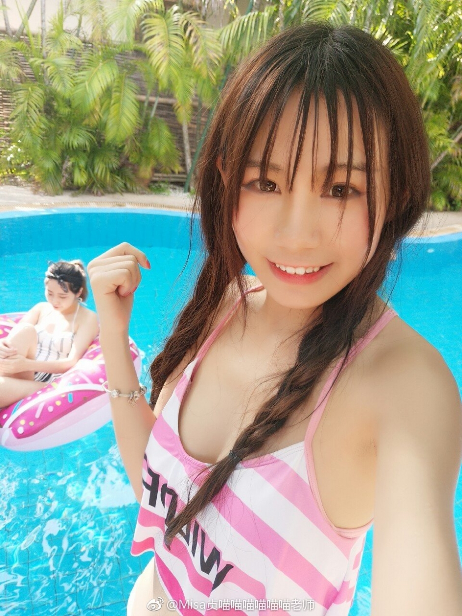 可爱美女Misa贞喵俏皮私房照