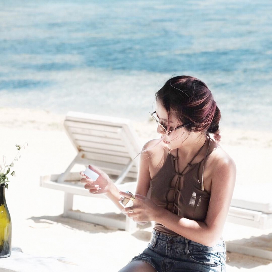 马来西亚美女Chenelle Wen私房美照酥胸诱人