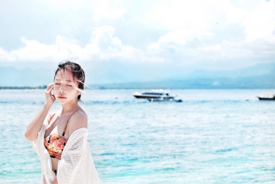 马来西亚美女Chenelle Wen私房美照酥胸诱人