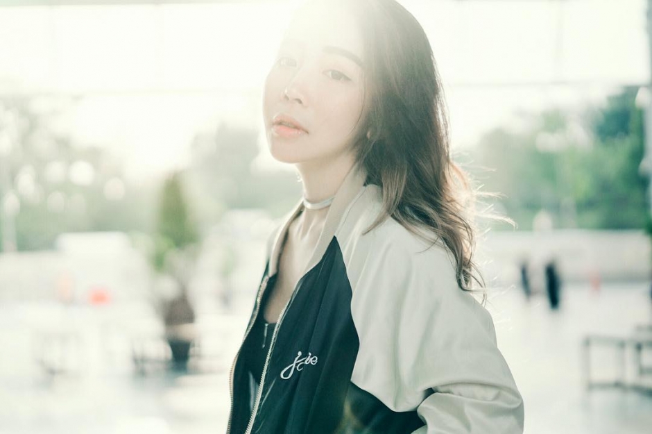 马来西亚美女Chenelle Wen私房美照酥胸诱人