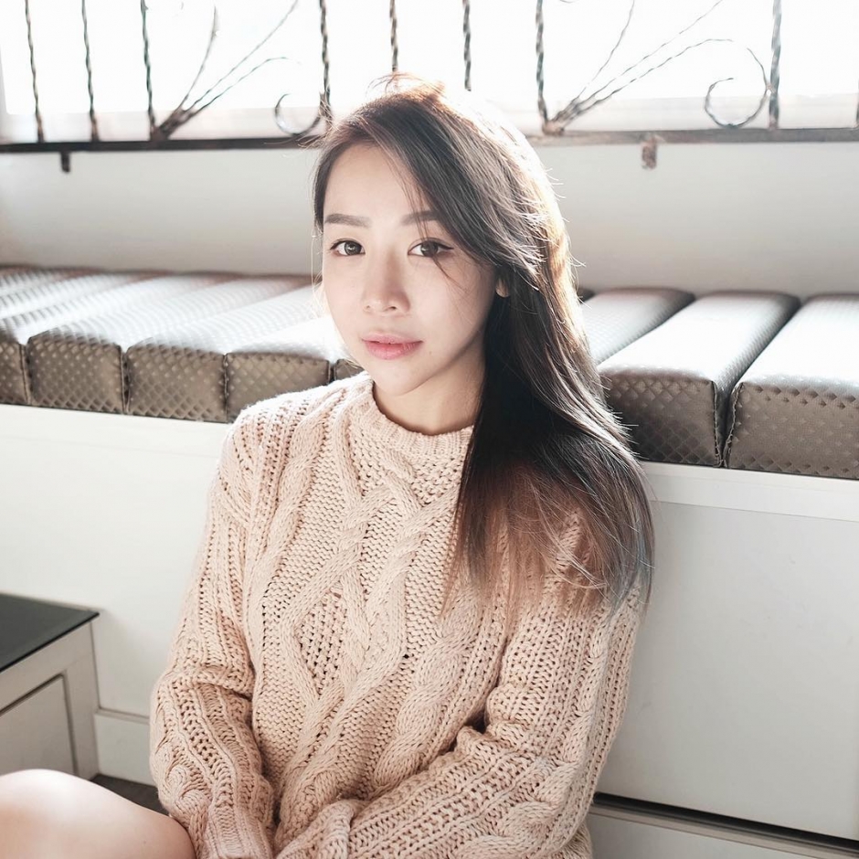 马来西亚美女Chenelle Wen私房美照酥胸诱人