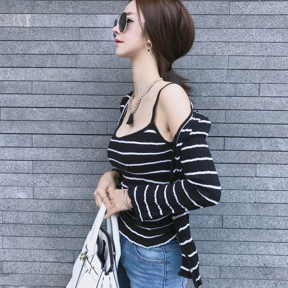 韩国美女洪秀雅泳池比基尼美照