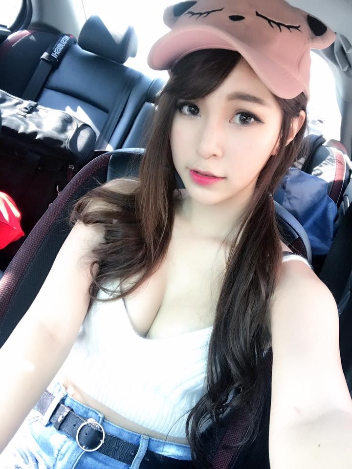 台湾长腿美女蔡雨雨性感私房照