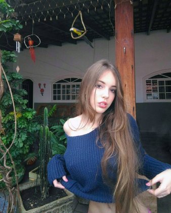 翘臀美女Jhulia Pimentel性感比基尼写真