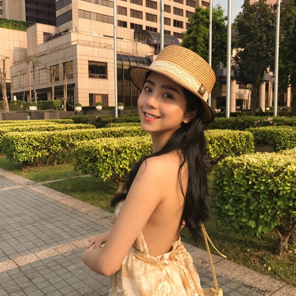 最美混血美女Tia生活美照甜美迷人