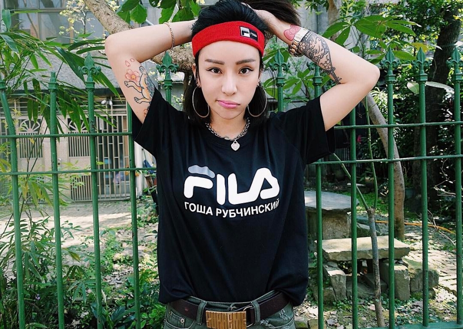 翘臀美女梁云菲性感内衣私房照