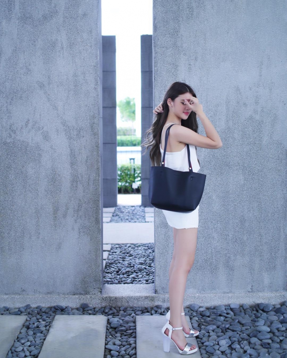 大马美女颜韵芝自拍美照甜美迷人