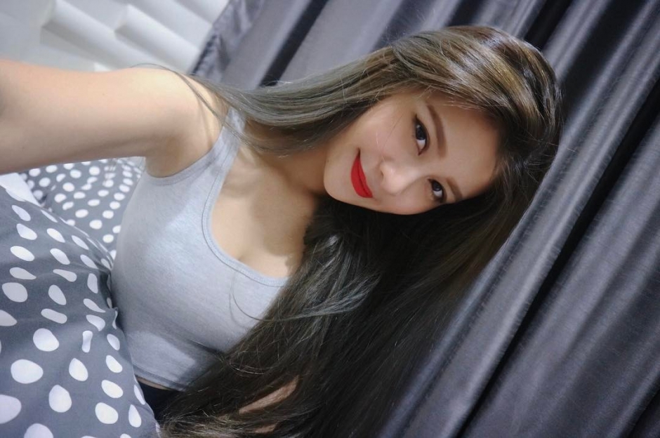 大马美女颜韵芝自拍美照甜美迷人