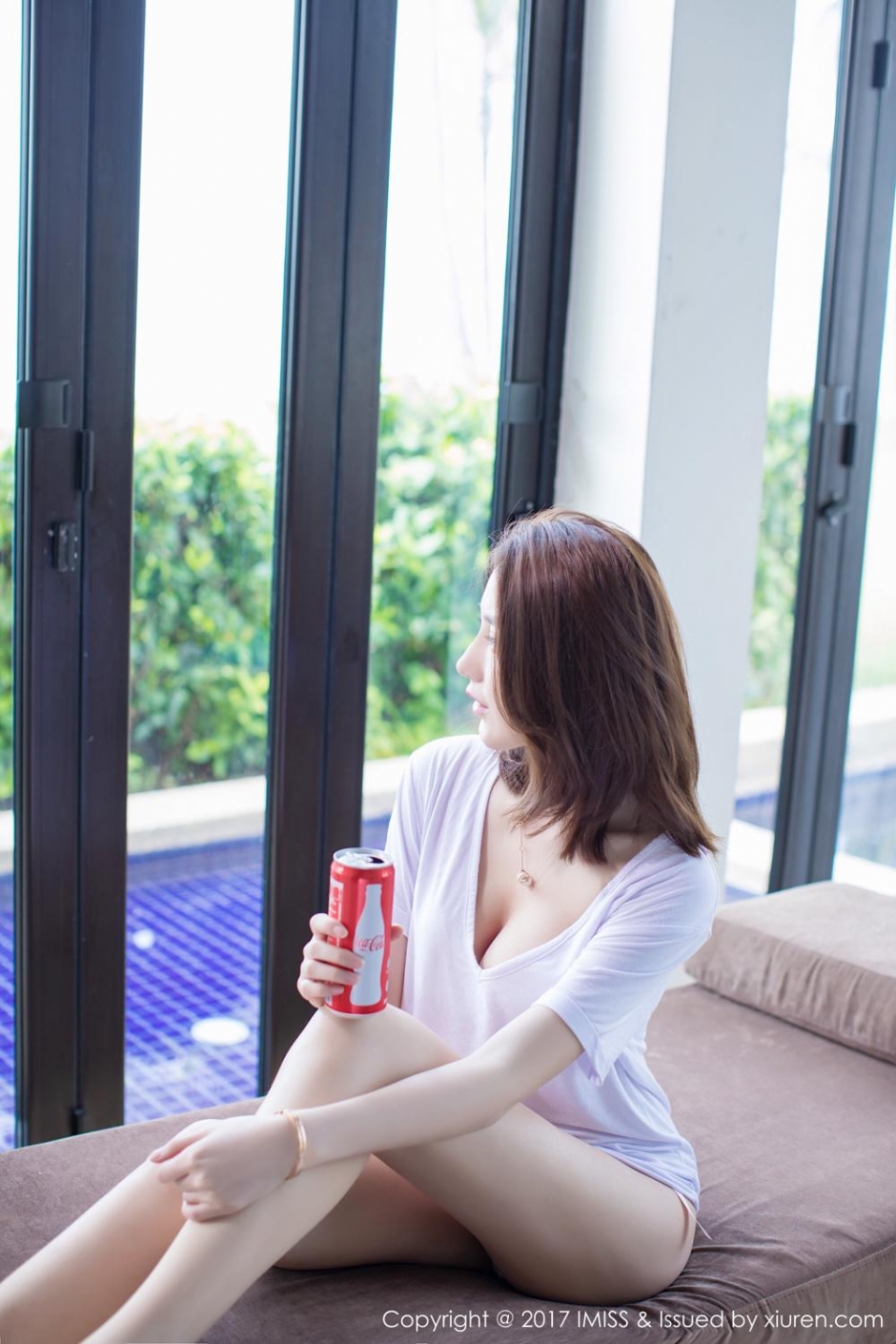 爱蜜社性感女神刘奕宁内衣写真私房诱惑