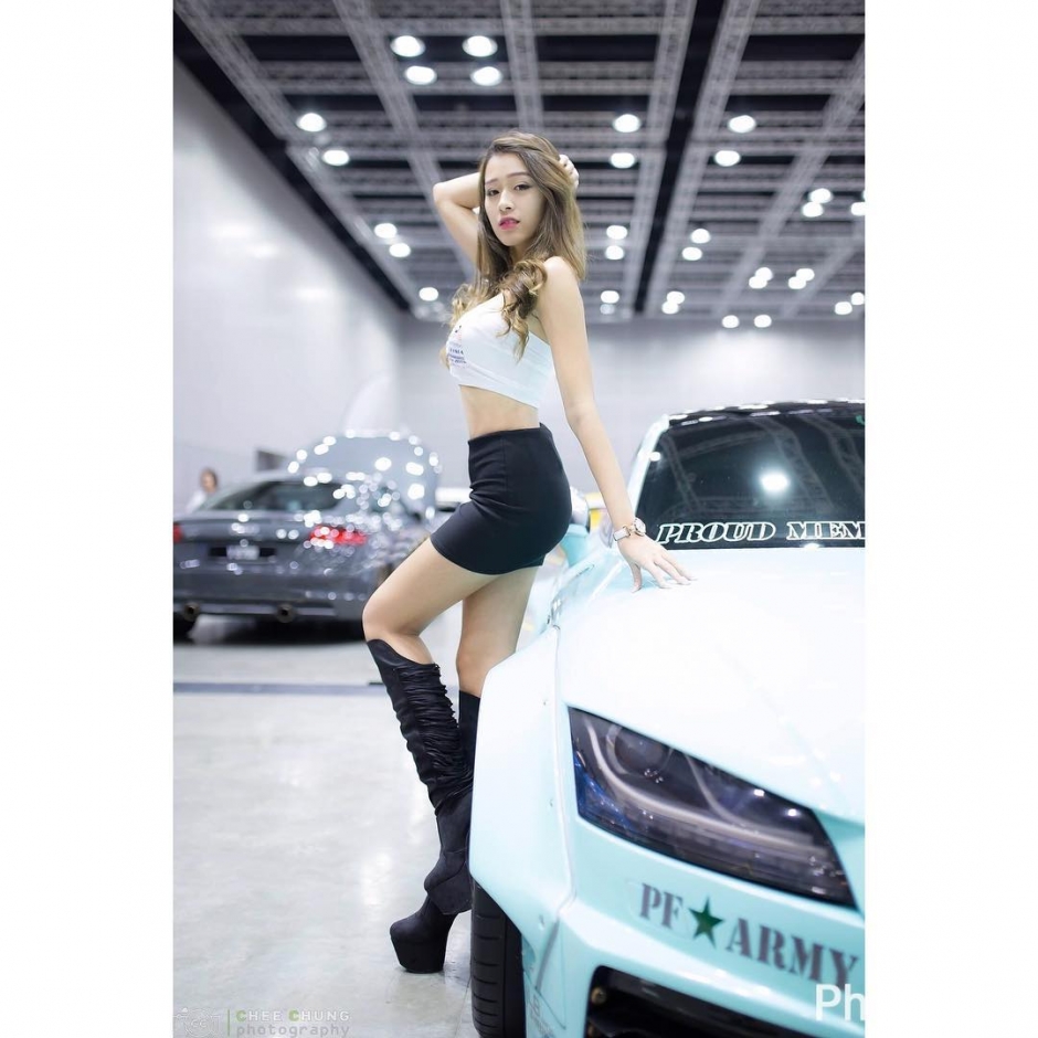 美女车模Janice泳装私房照性感迷人