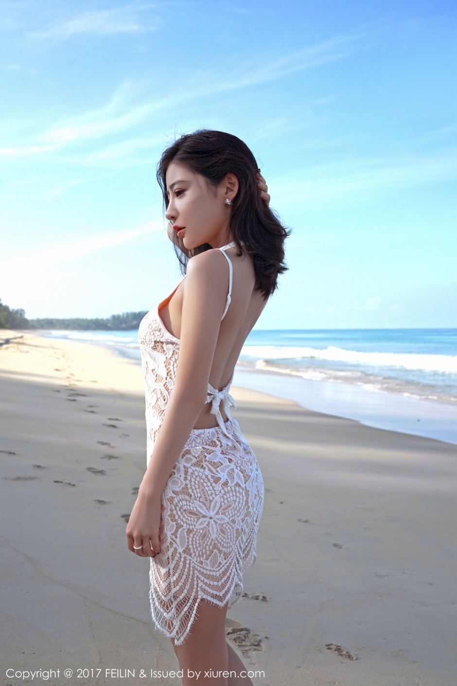 气质美女施忆佳短裙写真美丽动人