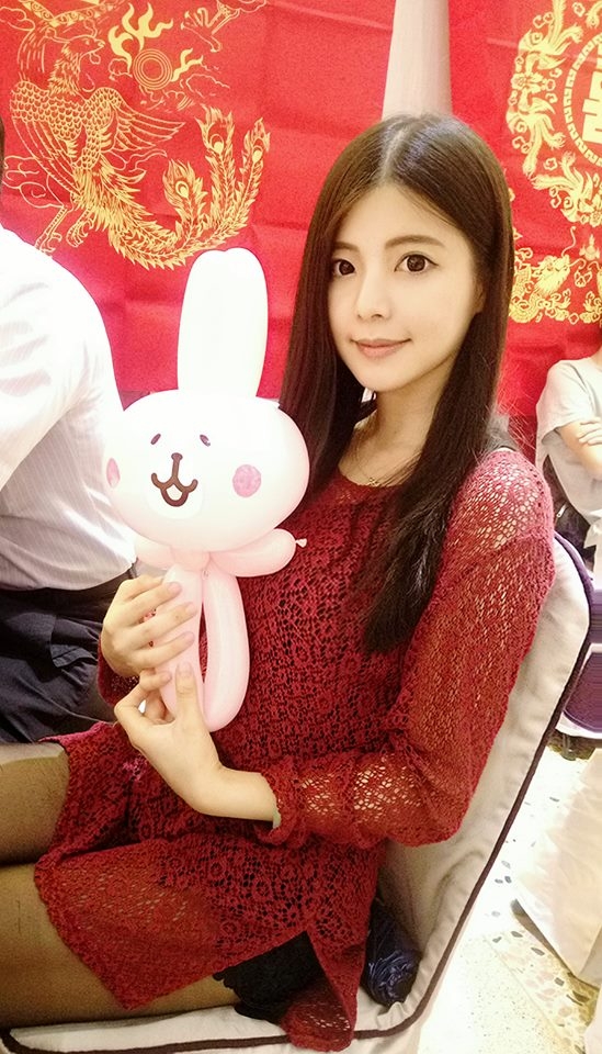 台湾美女Jane Chen自拍私房照丰满迷人