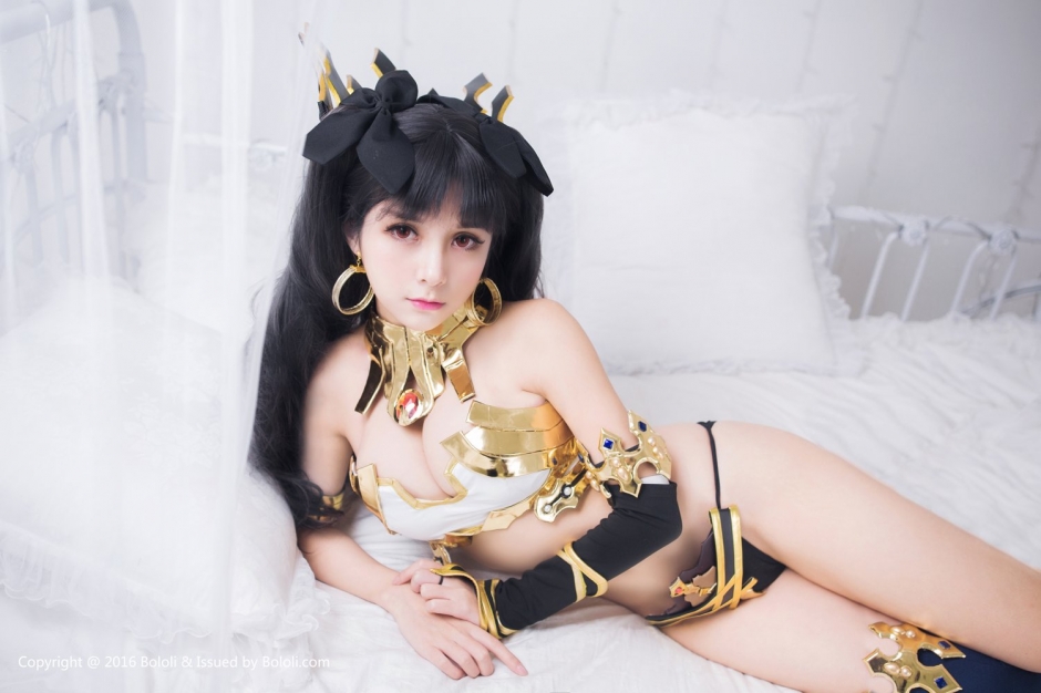 波萝社cosplay美女夏美酱性感写真