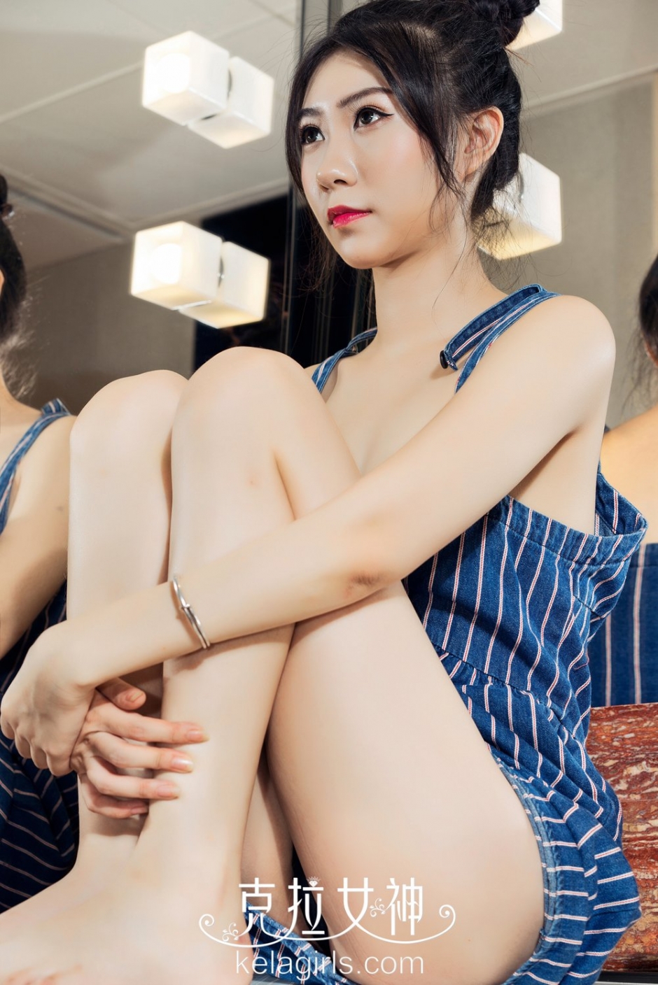 克拉女神模特小鹿吊带短裙写真