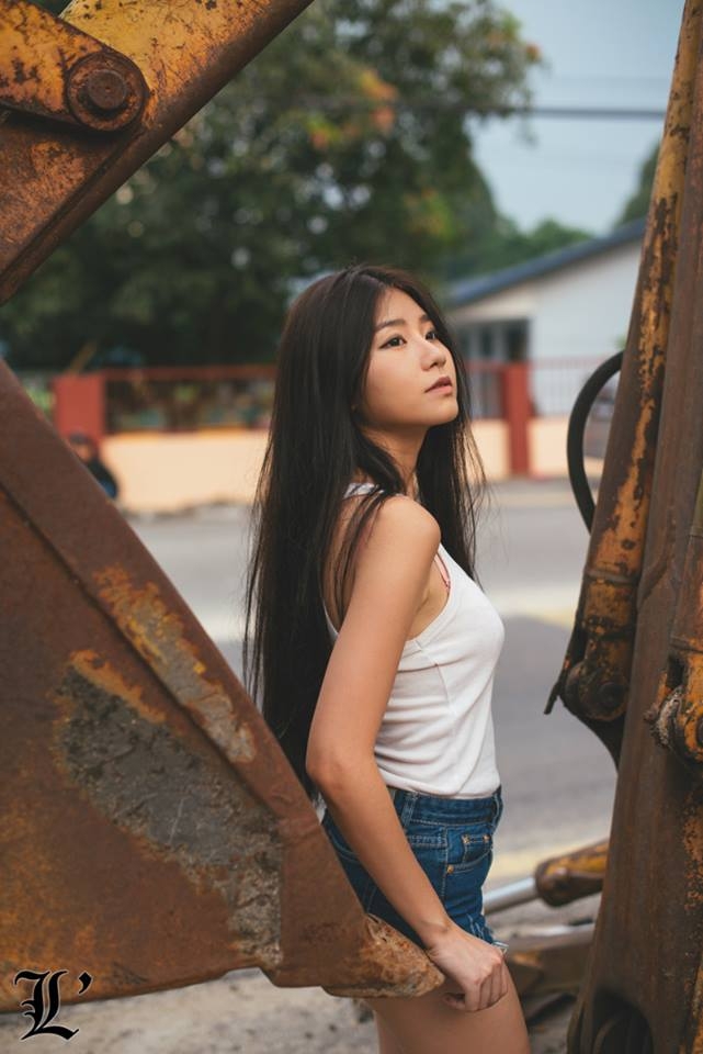 大马美女蔡安琪私房写真身姿诱人