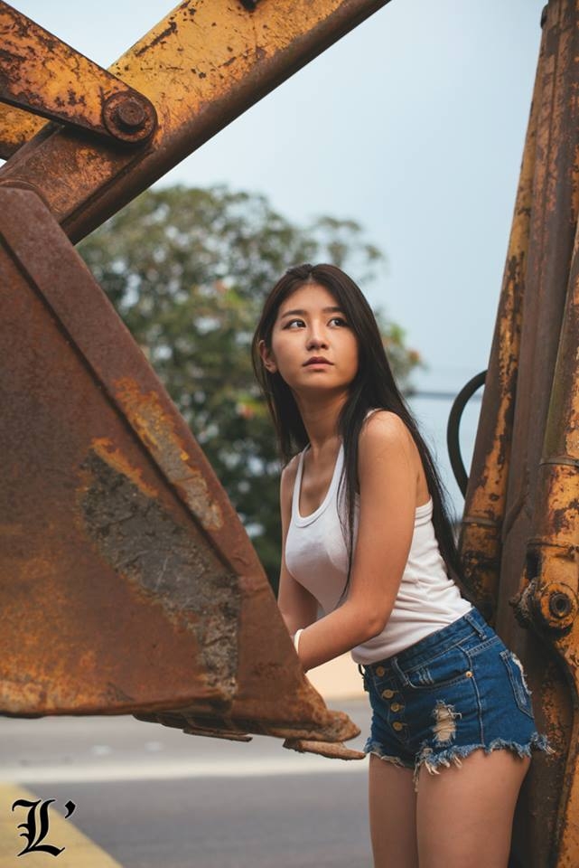 大马美女蔡安琪私房写真身姿诱人