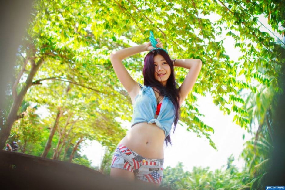 大马美女蔡安琪私房写真身姿诱人