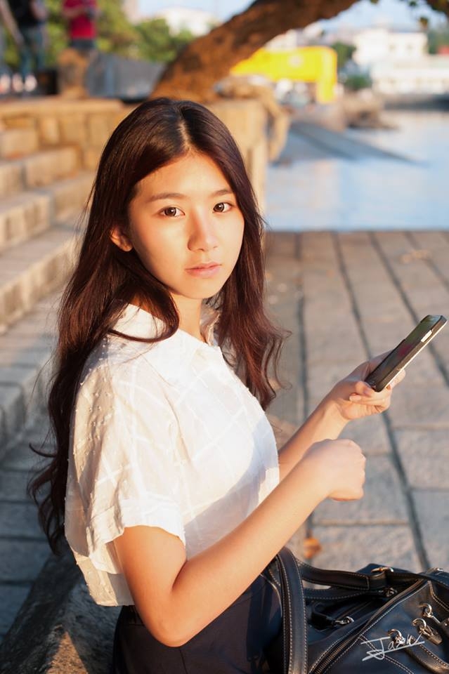 大马美女蔡安琪私房写真身姿诱人