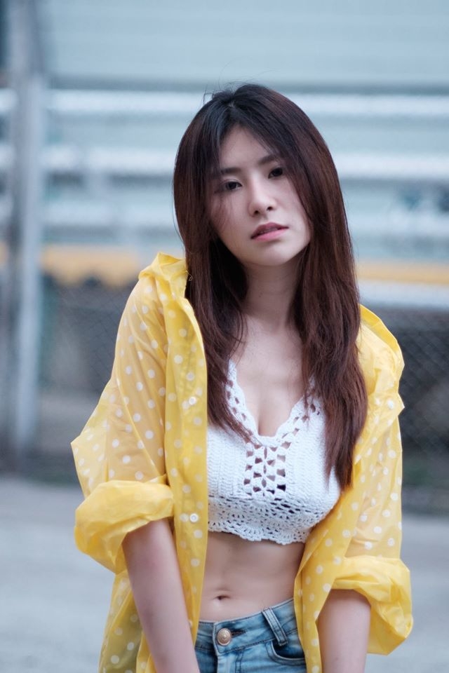 大马美女蔡安琪私房写真身姿诱人