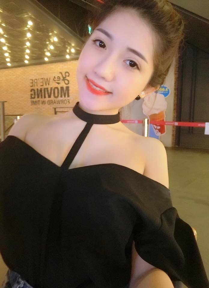 越南美女Ngoc Mia性感私房照美胸诱惑