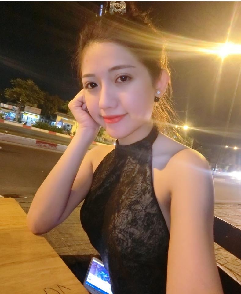 越南美女Ngoc Mia性感私房照美胸诱惑