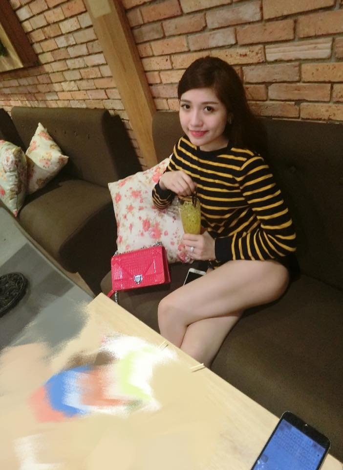 越南美女Ngoc Mia性感私房照美胸诱惑