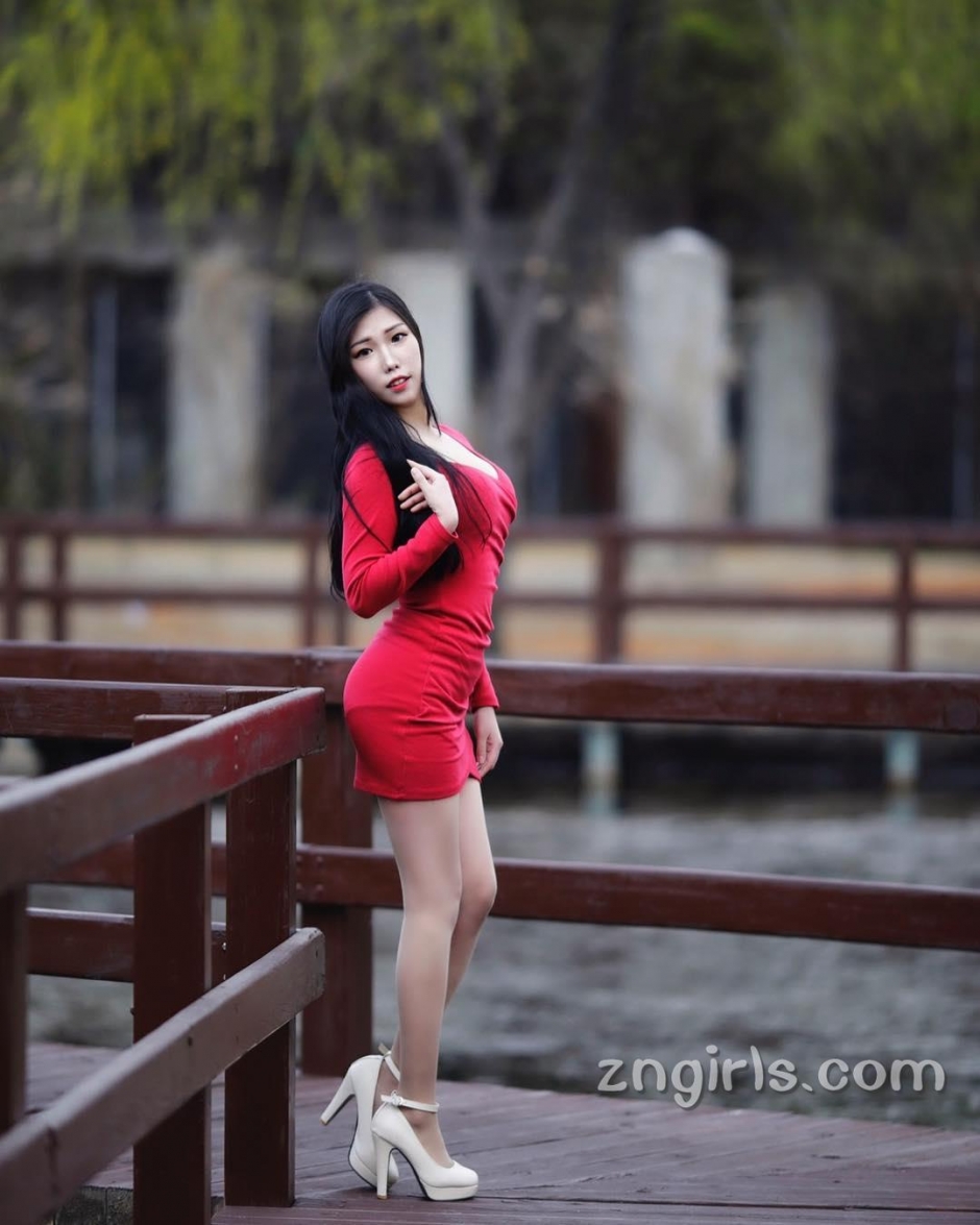 韩国美女赵达颂内衣写真私房诱惑