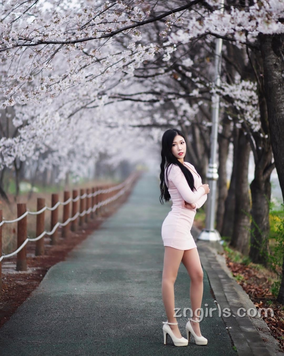 韩国美女赵达颂内衣写真私房诱惑