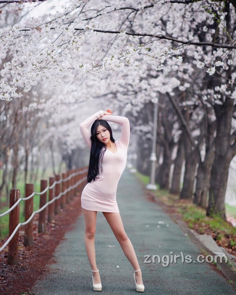 韩国美女赵达颂内衣写真私房诱惑