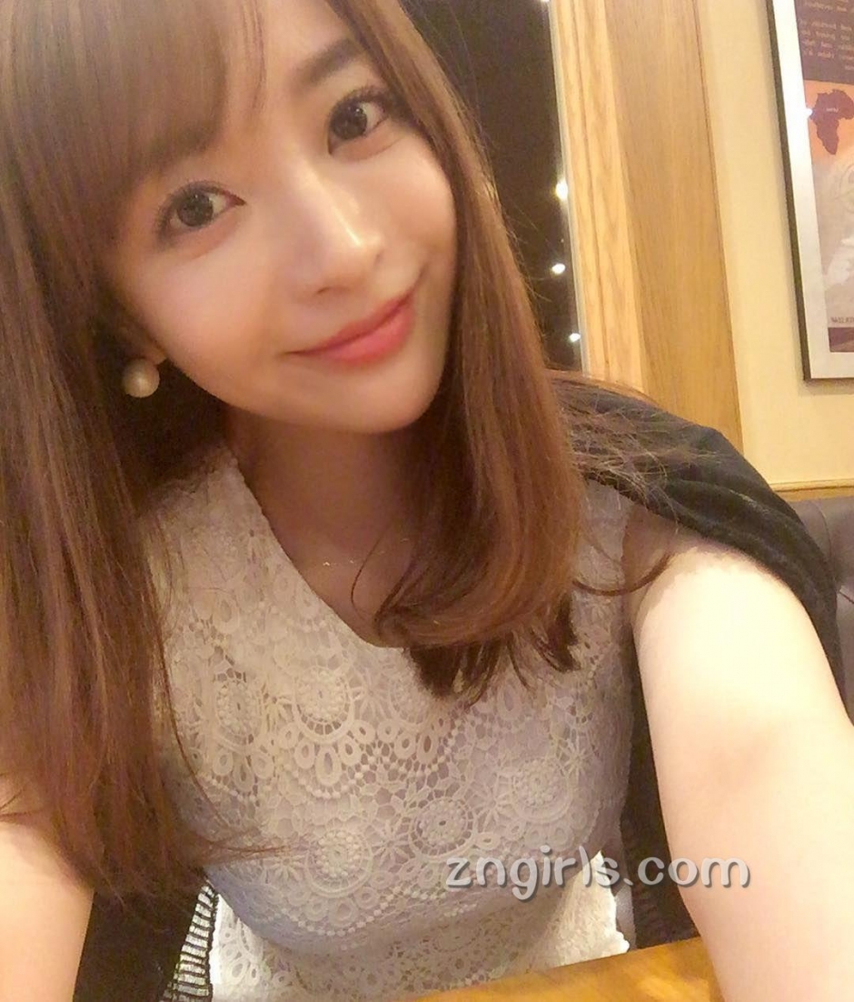 日本美女竹内涉私房美照甜美迷人