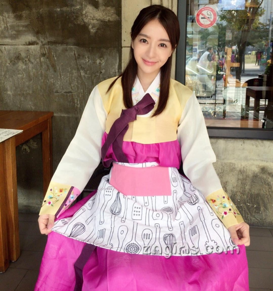 日本美女竹内涉私房美照甜美迷人