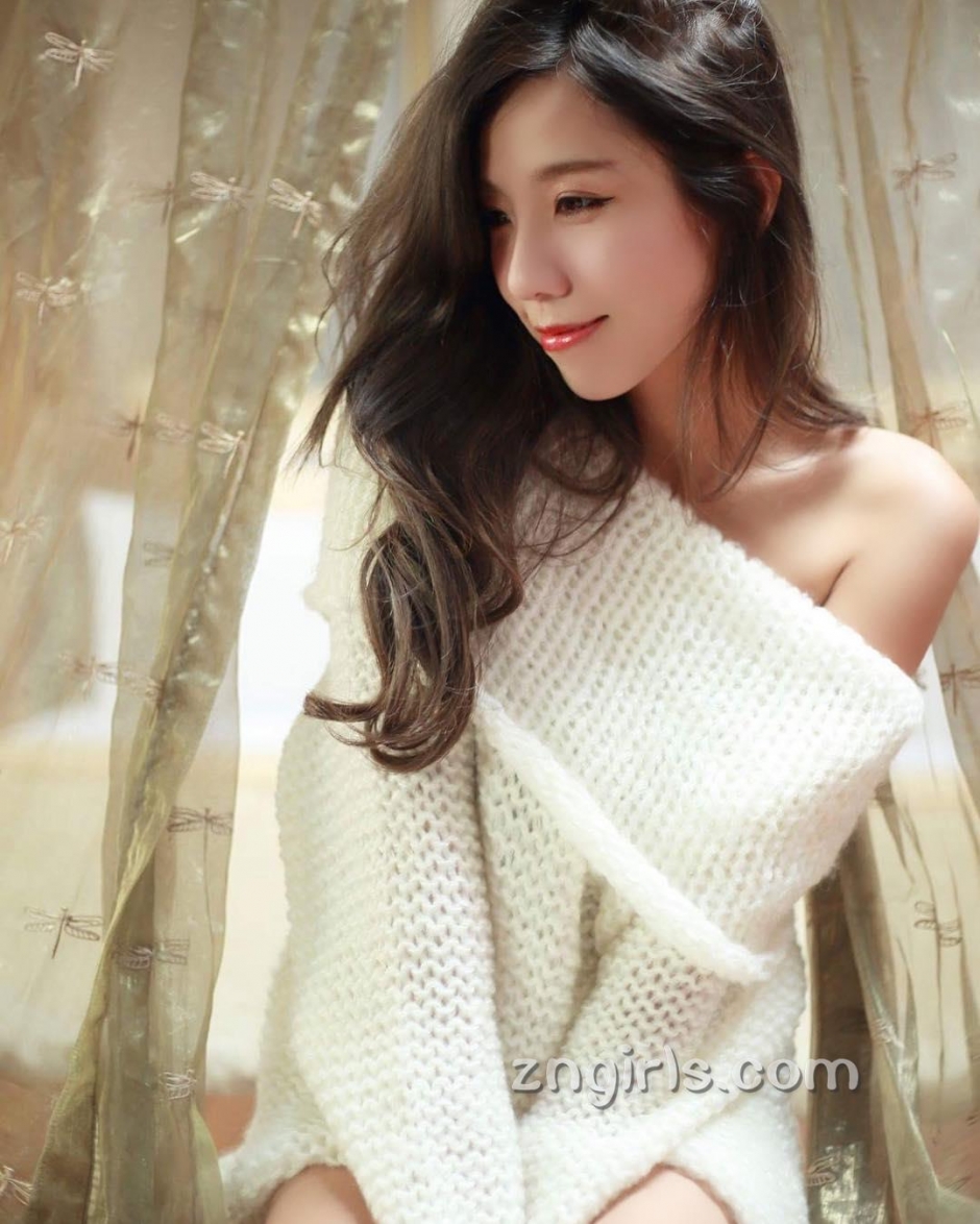 美女模特张宇婷性感私房照内衣诱惑