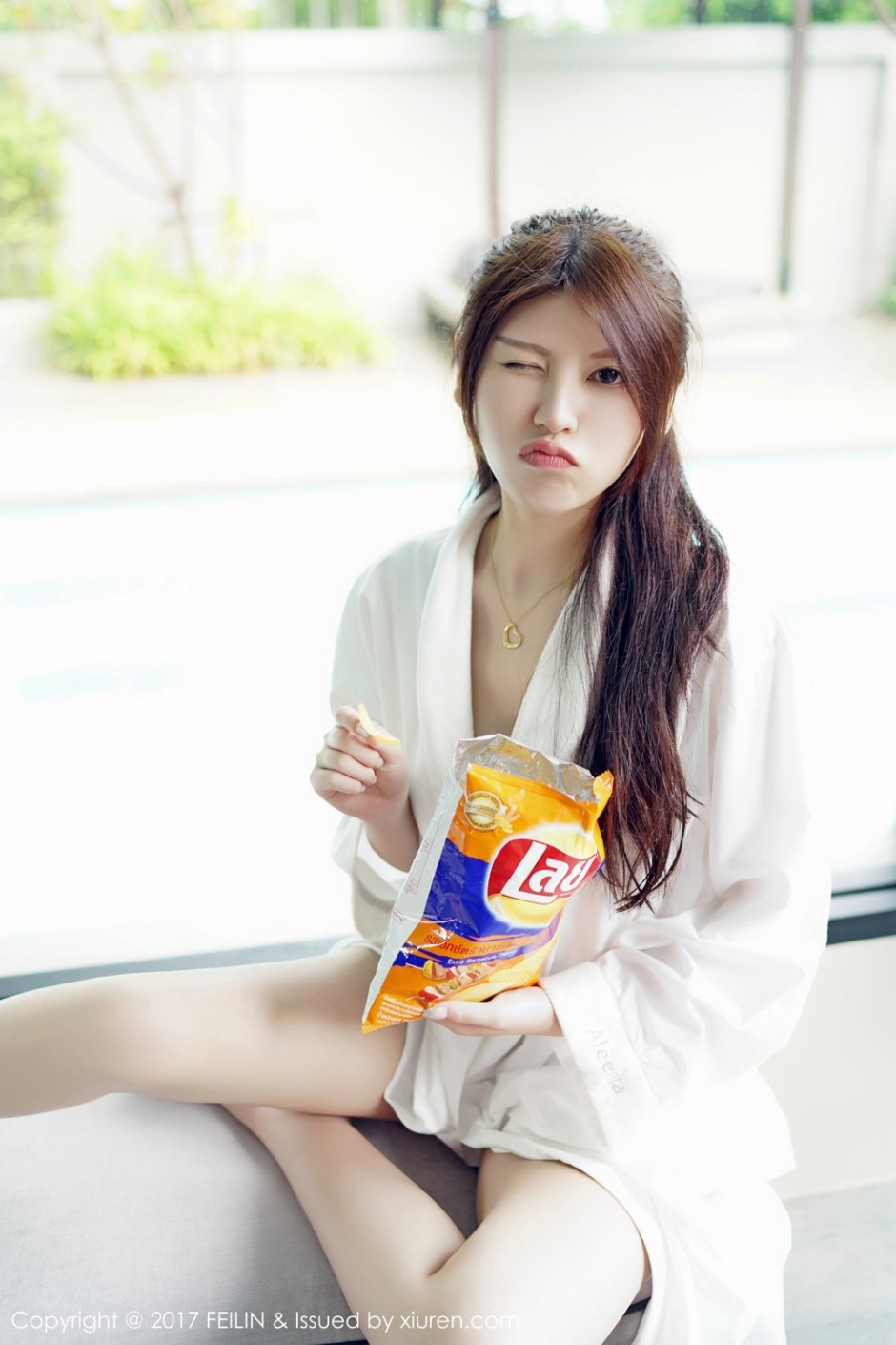 长腿美人PaPa妈咪比基尼性感写真