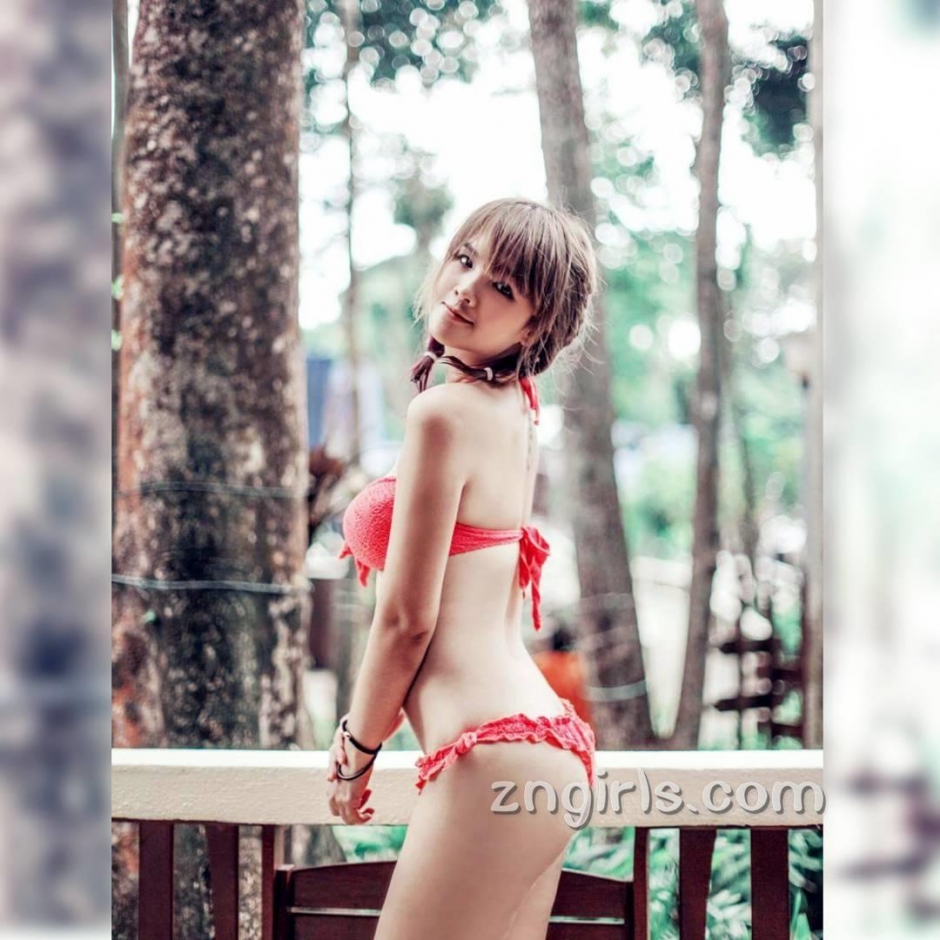 大马美女叶晓敏比基尼私房照秀火辣身材