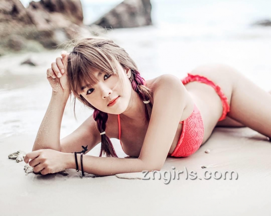 大马美女叶晓敏比基尼私房照秀火辣身材