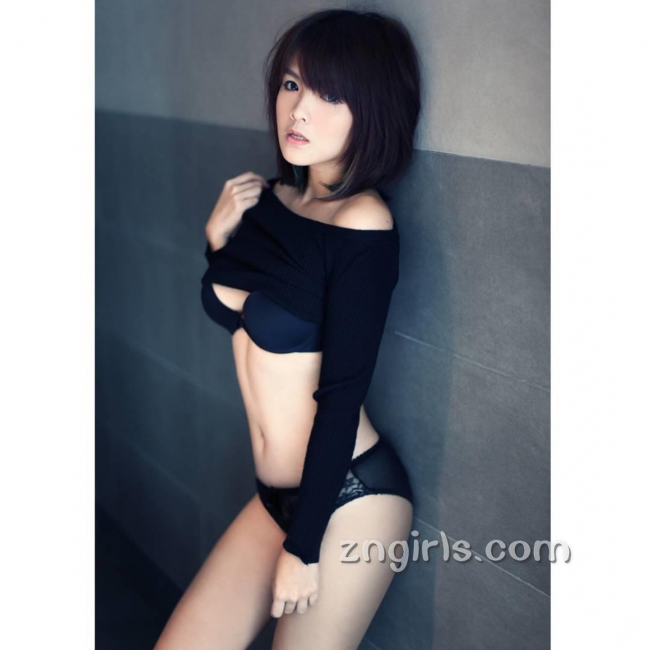 大马美女叶晓敏比基尼私房照秀火辣身材