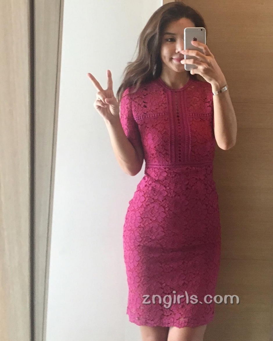 韩国美女Onfleeklily性感私房照身姿迷人